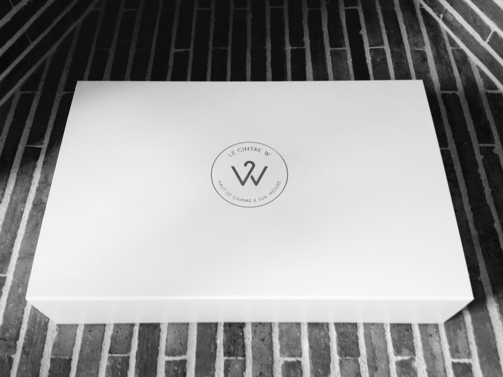 Le Cintre W - lecintreW - Coffret cintre sur-mesure - bespoke box